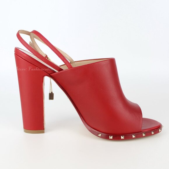 NEW VALENTINO GARAVANI Runway Rockstud Sandals - Picture 4 of 16